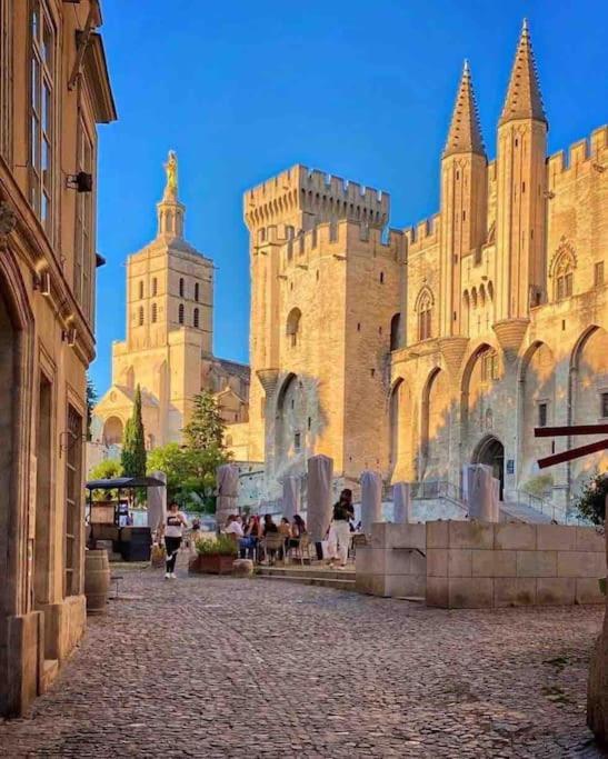Le Saint-Lazare Appartement Au Calme Intra Muros Avignon Exterior photo